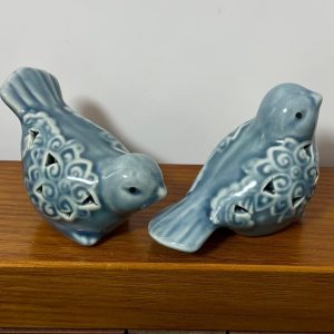 Small Animal Statues, Ceramic Bird Statues, Home Office Decor, Small Decor for Cabinet Shelves Entryway Bookcase TV Stand, Micro Landscape Accessories (Birds)